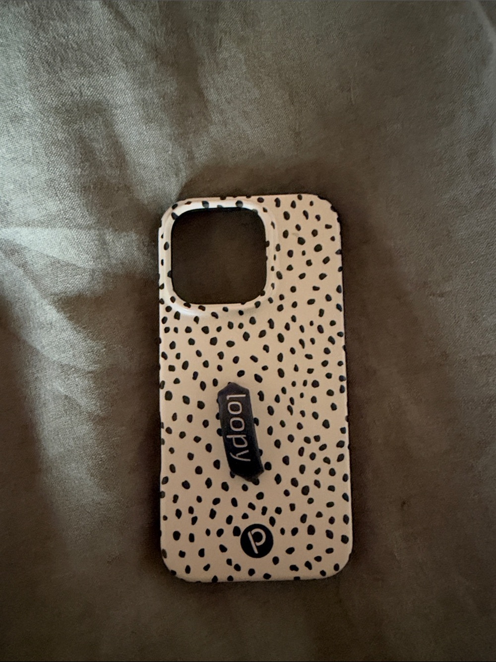 iPhone 16 pro loopy case